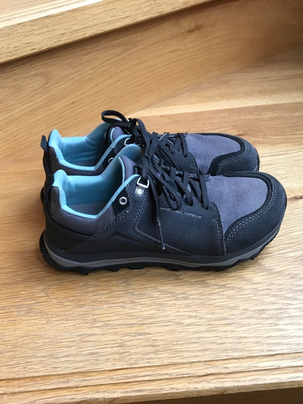 Altra Lone Peak Alpine, Size 7.5, Gray Suede and Canvas